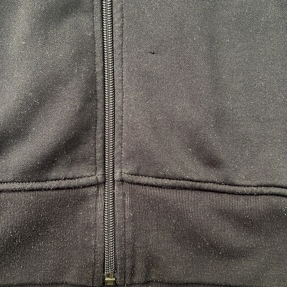 Zip up - Picture 7 of 8